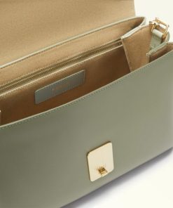 Shoppassport.shopbcfca27034 3