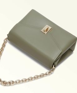 Shoppassport.shopbcfca27034 5